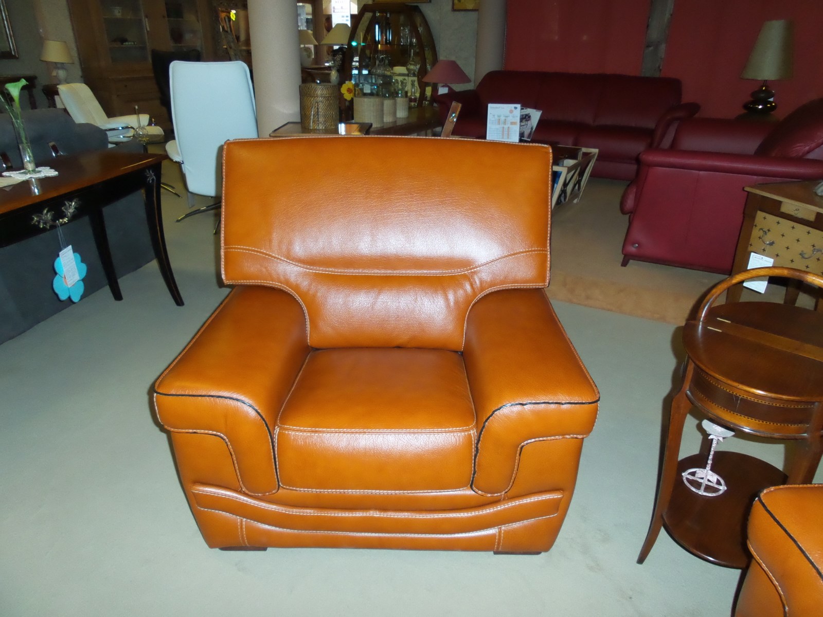 Fauteuil En Cuir De Buffle Marron, 65x85 Cm, D'occasion (2 Disponibles)