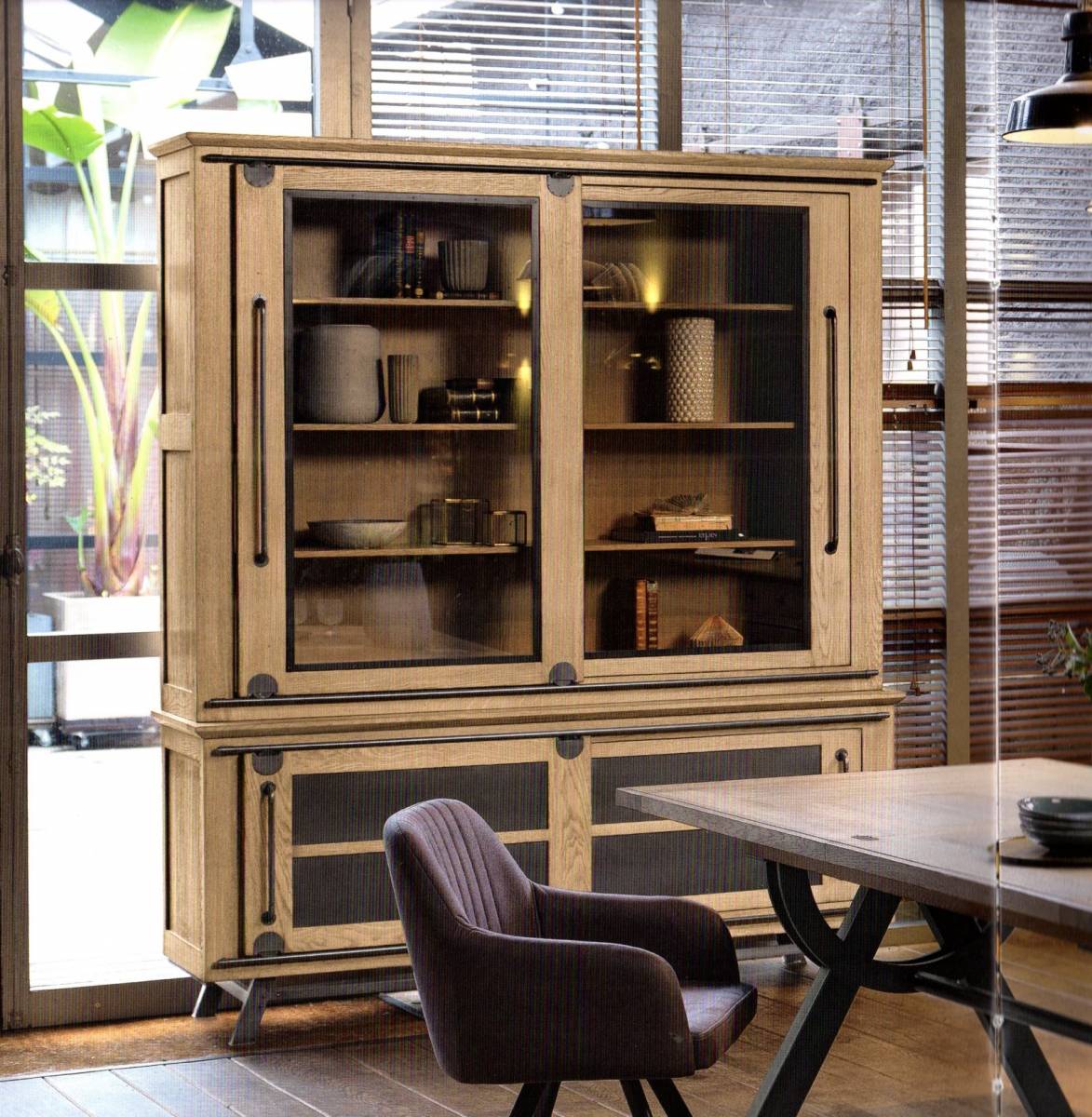 BAHUT en CHÊNE massif  style industriel  COLLECTION  PASSERELLE