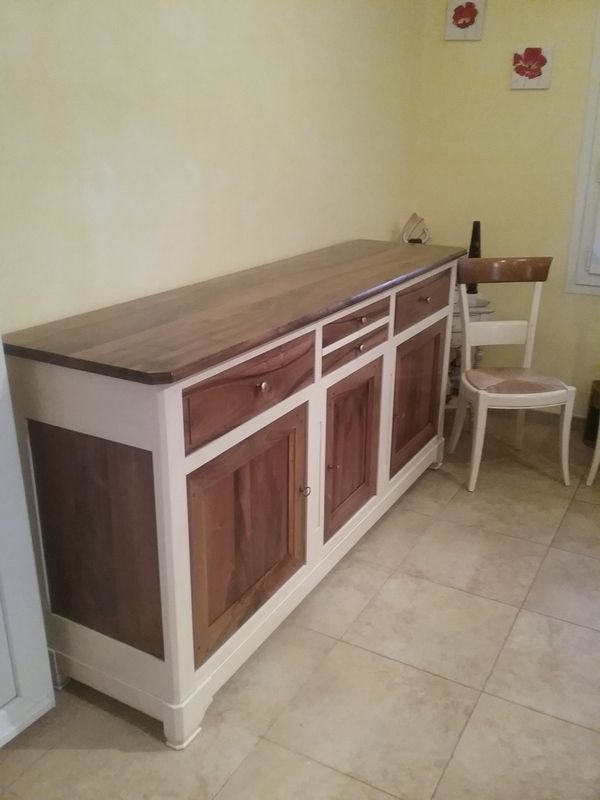 Salle à manger  en Noyer massif, BI-ton, fabriquée et vendue à  MARSEILLE 13